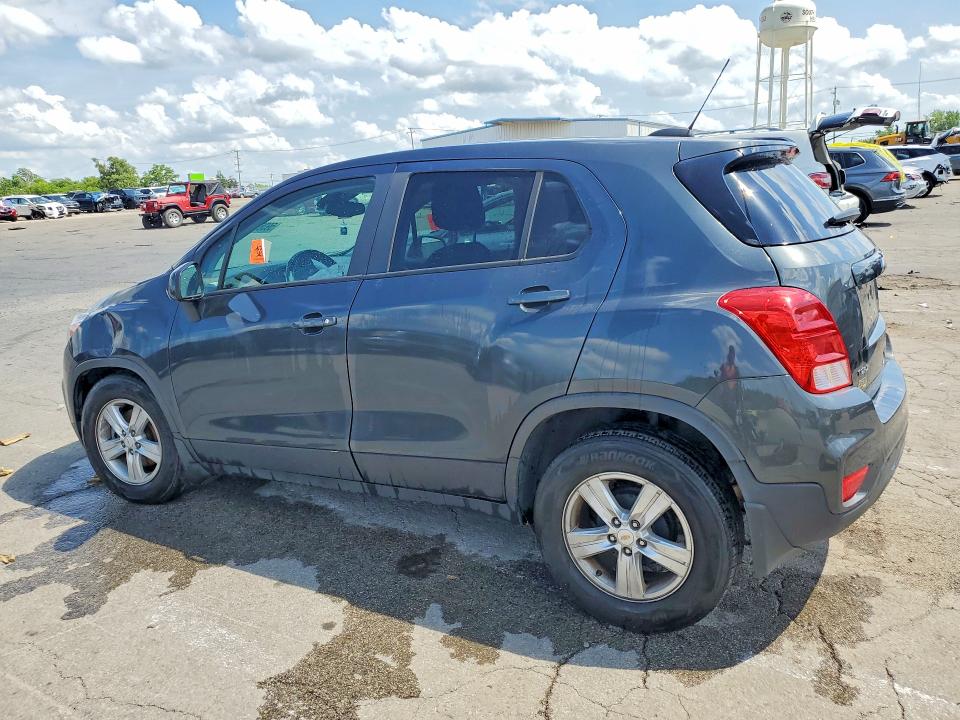 Photo 2 from auction – 2020 CHEVROLET TRAX with VIN 3GNCJKSB5LL116829