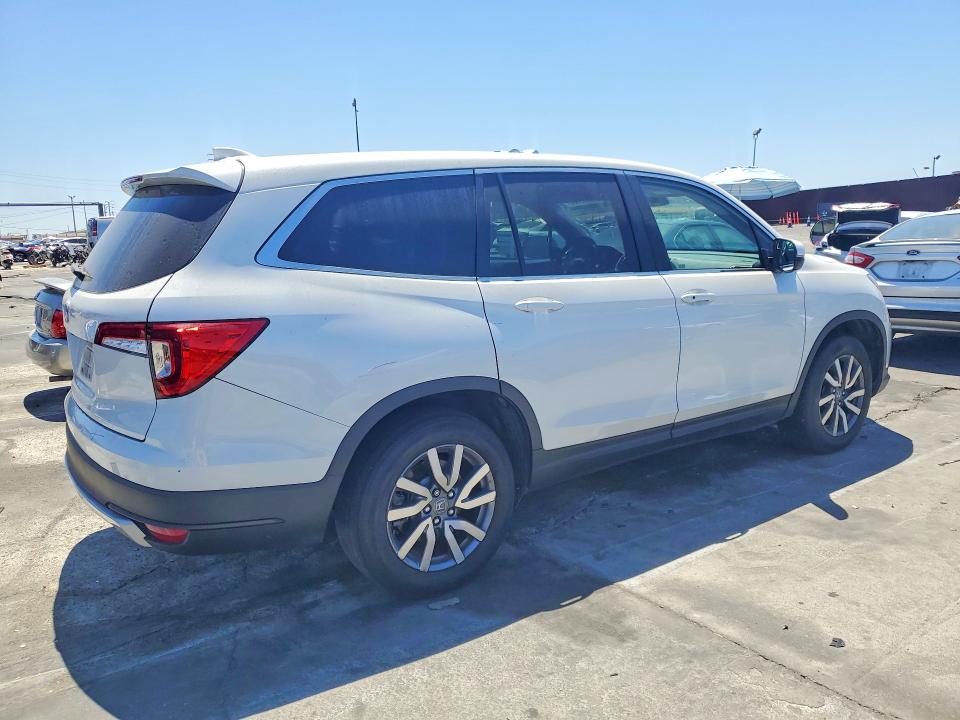 Photo 3 from auction – 2022 HONDA PILOT with VIN 5FNYF5H5XNB038407