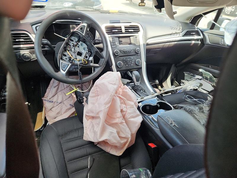 Photo 8 from auction – 2016 FORD FUSION with VIN 3FA6P0LU8GR346219