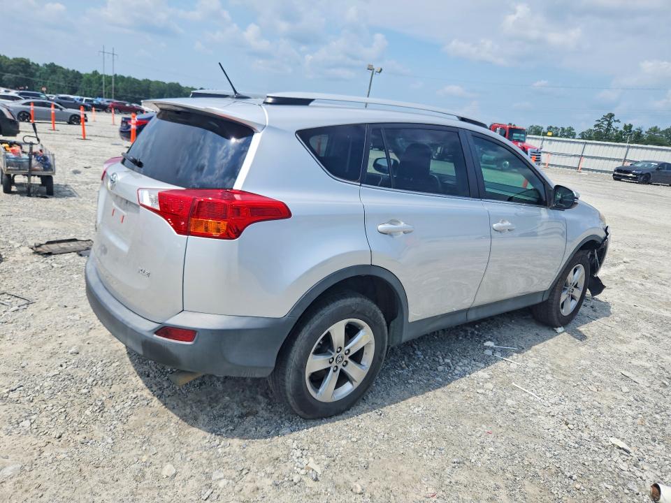 Снимка 3 от търг – 2015 TOYOTA RAV4 с VIN 2T3WFREV2FW156823
