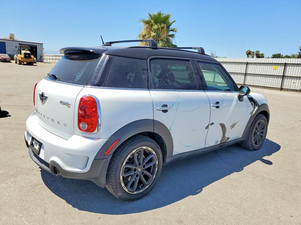 Photo 3 from auction – 2014 MINI COOPER with VIN WMWZC3C55EWT00030