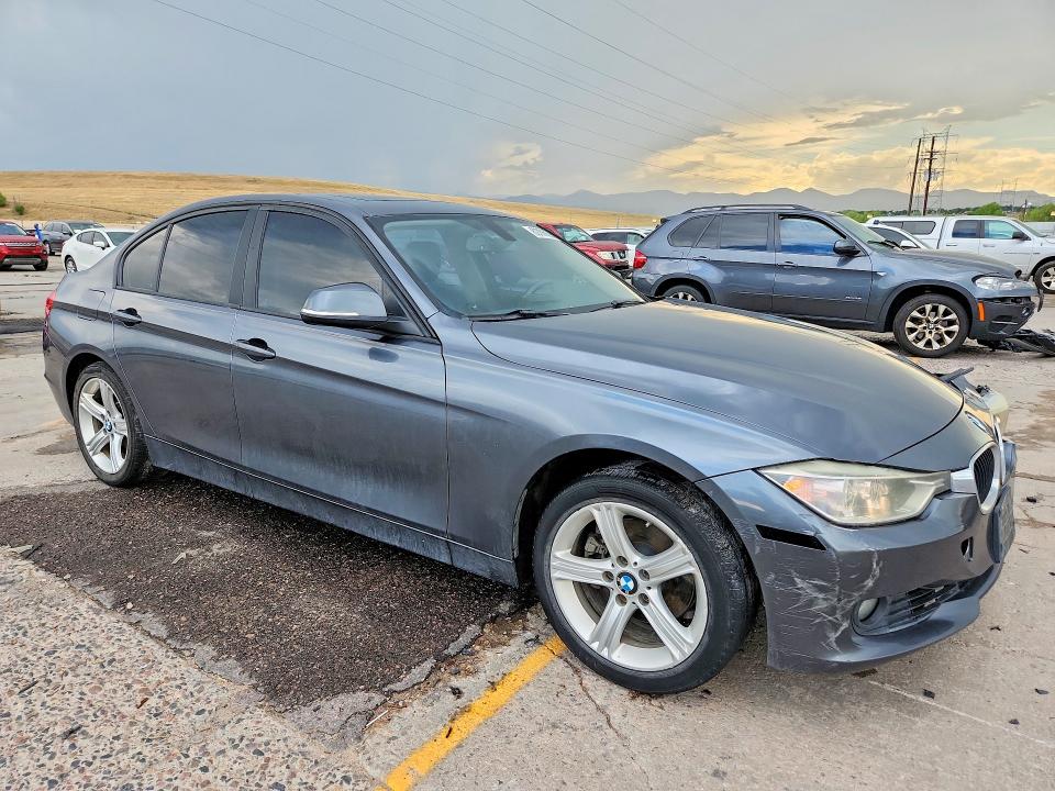 Zdjęcie 4 z aukcji – 2014 BMW 328 z VIN WBA3C1C54EK109894