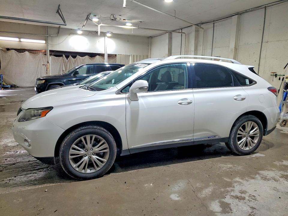 LEXUS RX 2011 مع رقم تعريف المركبة JTJBC1BA0B2418722 - صورة من المزاد