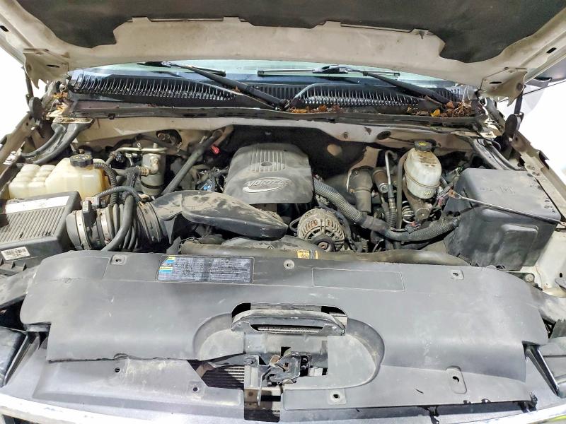 Photo 11 from auction – 2006 CHEVROLET SILVERADO with VIN 1GCHC24UX6E153452