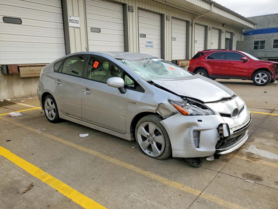 Photo 4 from auction – 2013 TOYOTA PRIUS with VIN JTDKN3DU2D5552519