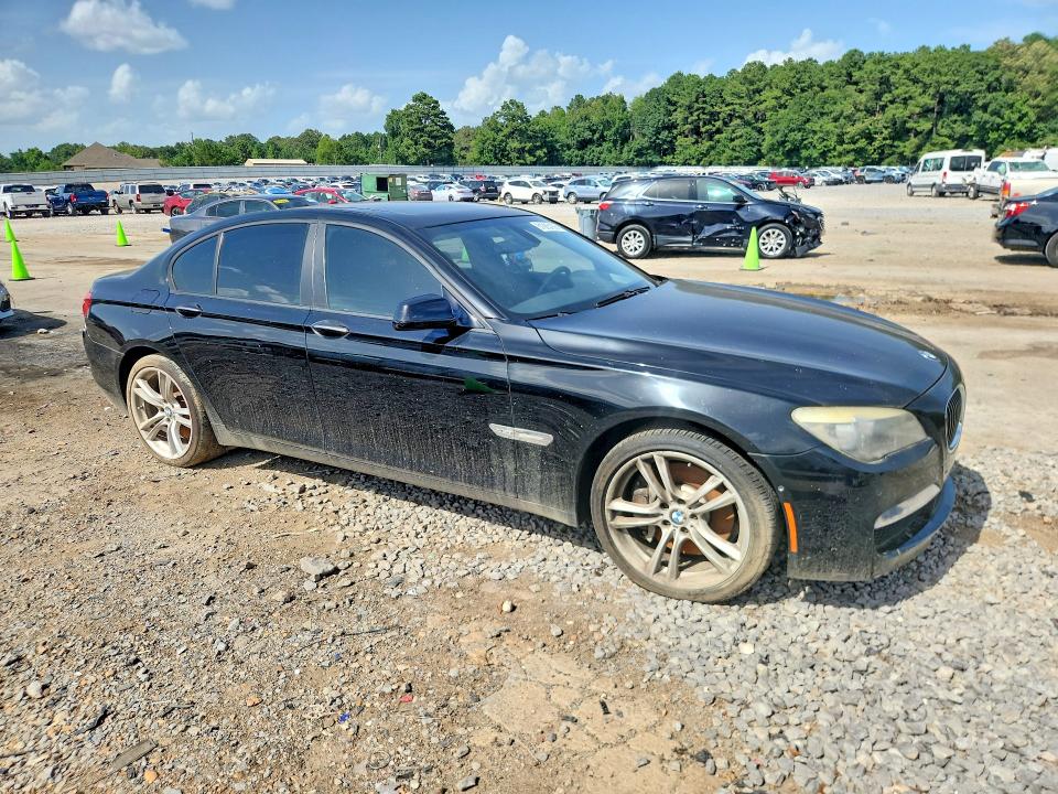 Photo 4 from auction – 2010 BMW 750 with VIN WBAKC6C5XACL67527