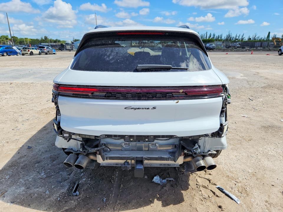 Photo 6 from auction – 2024 PORSCHE CAYENNE with VIN WP1AL2AYXRDA33796