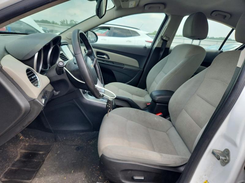 Photo 7 from auction – 2014 CHEVROLET CRUZE with VIN 1G1PC5SB5E7105688