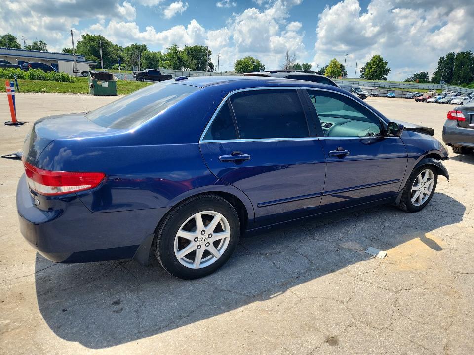Photo 3 from auction – 2004 HONDA ACCORD with VIN 1HGCM66544A073591
