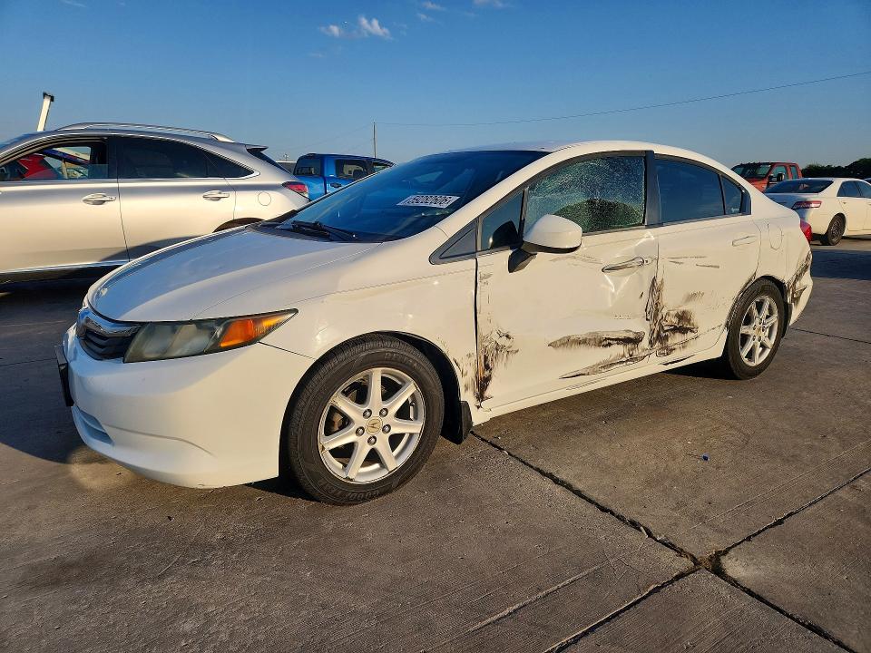 HONDA CIVIC 2012 with VIN 2HGFB2F58CH596012 - Photo from auction