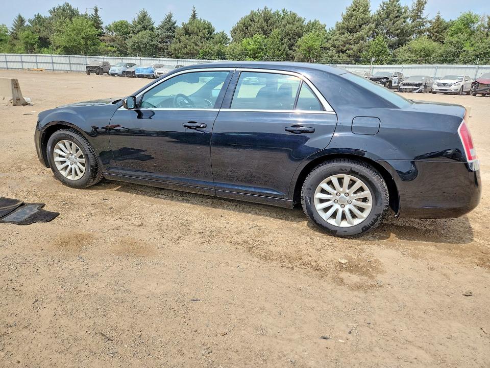 Photo 2 from auction – 2013 CHRYSLER 300 with VIN 2C3CCAAG0DH528892