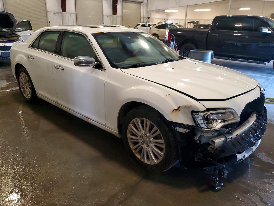Photo 4 from auction – 2013 CHRYSLER 300C with VIN 2C3CCAKG7DH619043