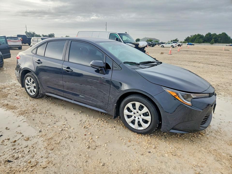 Photo 4 from auction – 2025 TOYOTA COROLLA with VIN 5YFB4MDE8SP349930