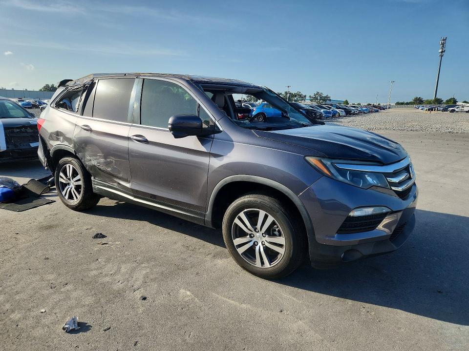 Photo 4 from auction – 2017 HONDA PILOT with VIN 5FNYF5H55HB019302