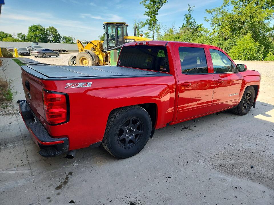 Photo 3 from auction – 2017 CHEVROLET SILVERADO with VIN 3GCUKREC8HG347411