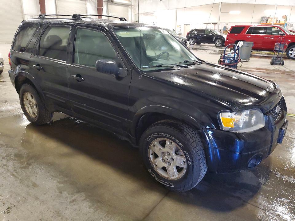 Photo 4 from auction – 2007 FORD ESCAPE with VIN 1FMYU94147KB95433
