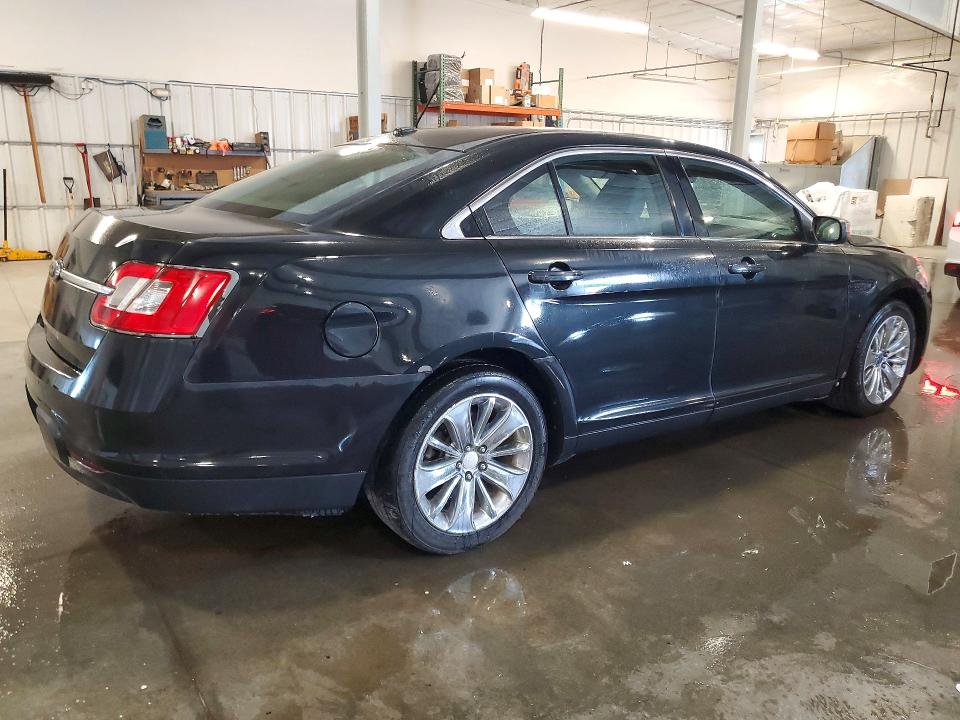 Photo 3 from auction – 2010 FORD TAURUS with VIN 1FAHP2FW7AG107373