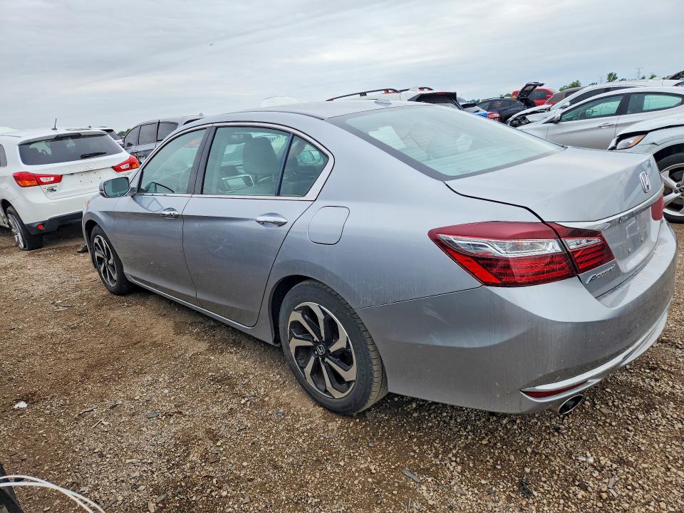 Photo 2 from auction – 2017 HONDA ACCORD with VIN 1HGCR3F83HA031932