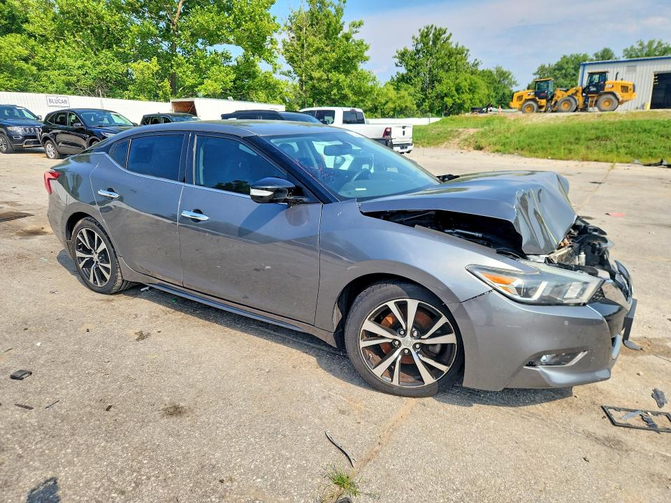 Photo 4 from auction – 2022 NISSAN MAXIMA with VIN 1N4AA6AP4JC396892