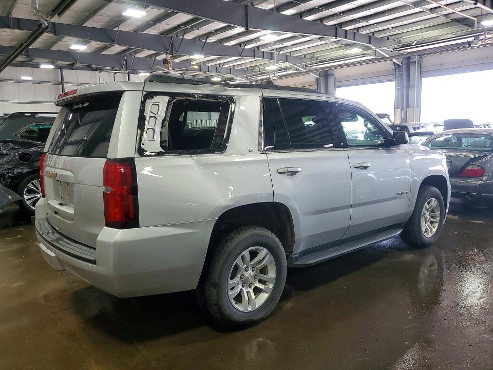 Photo 3 from auction – 2017 CHEVROLET TAHOE with VIN 1GNSKBKC9HR300253