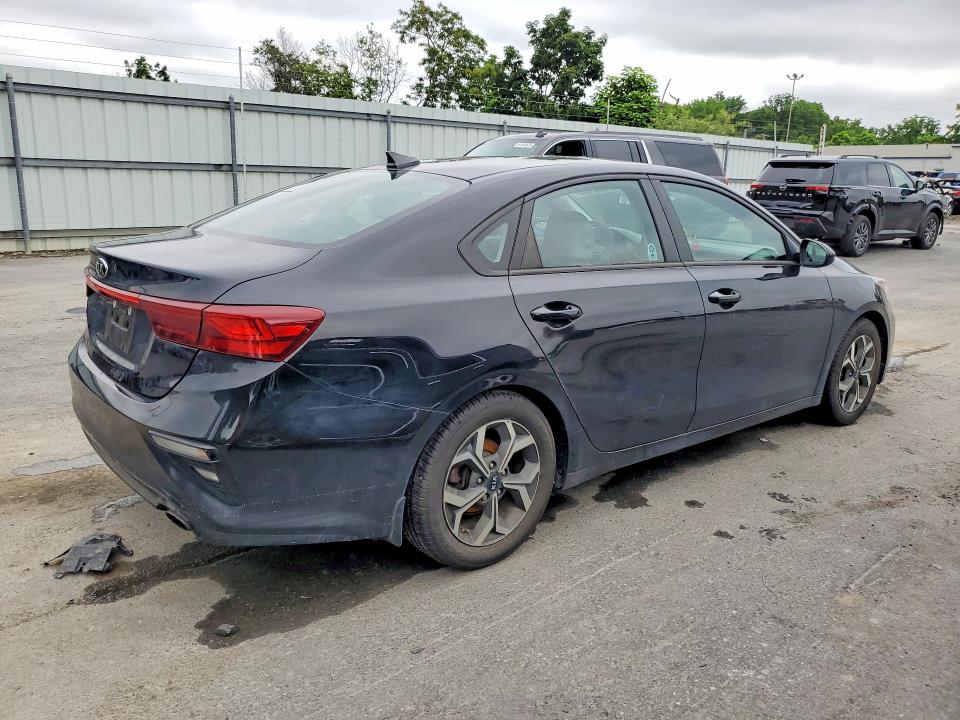 Zdjęcie 3 z aukcji – 2020 KIA FORTE z VIN 3KPF24AD4LE226616