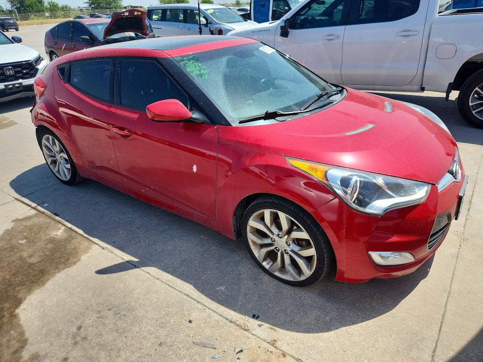 Photo 4 from auction – 2015 HYUNDAI VELOSTER with VIN KMHTC6AD2FU244531