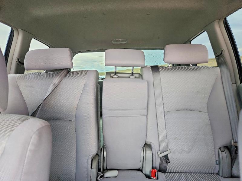 Photo 10 from auction – 2004 TOYOTA HIGHLANDER with VIN JTEEP21A940060106