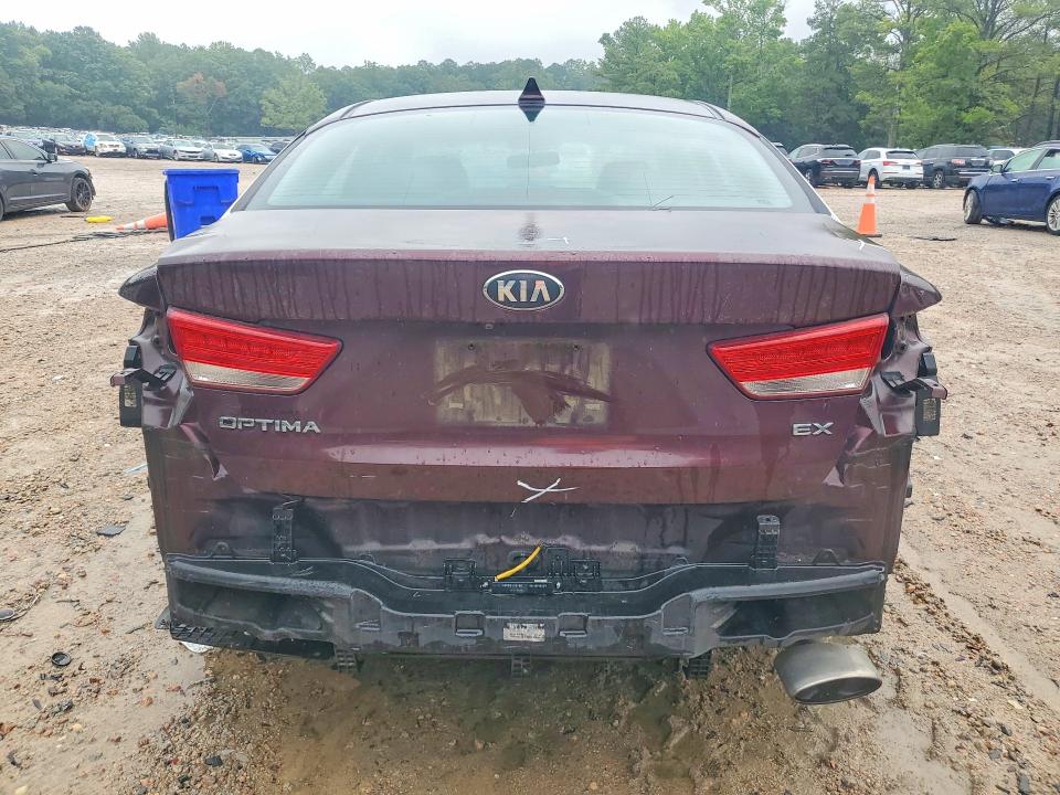 Photo 6 from auction – 2016 KIA OPTIMA with VIN 5XXGU4L30GG083745