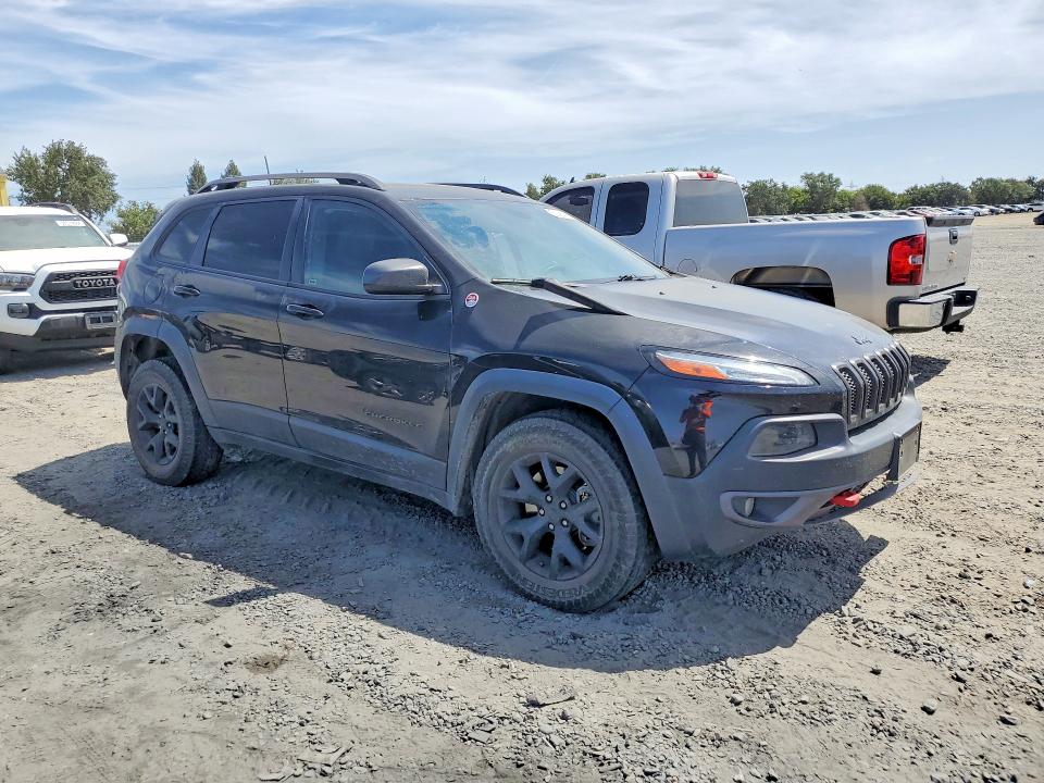 Photo 4 from auction – 2017 JEEP CHEROKEE with VIN 1C4PJMBS5HW649674