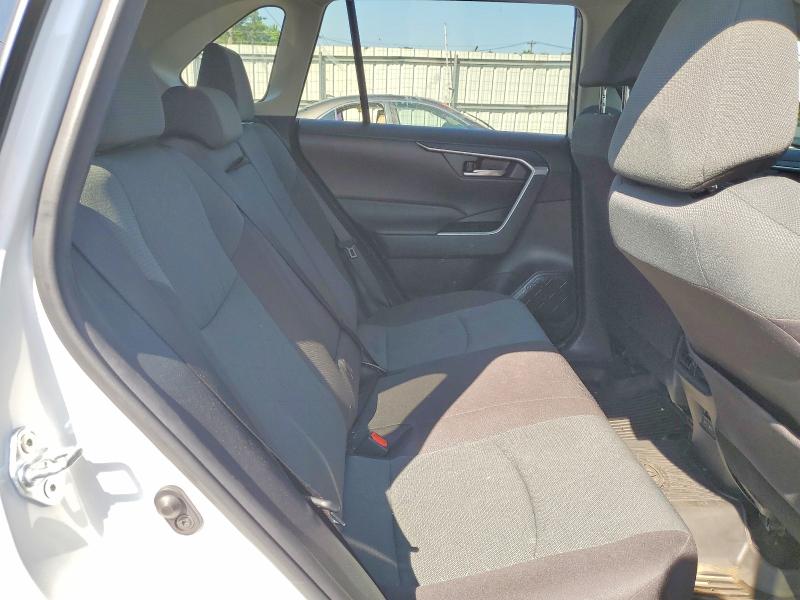 Photo 11 from auction – 2025 TOYOTA RAV4 with VIN 2T3P1RFV2SW551192