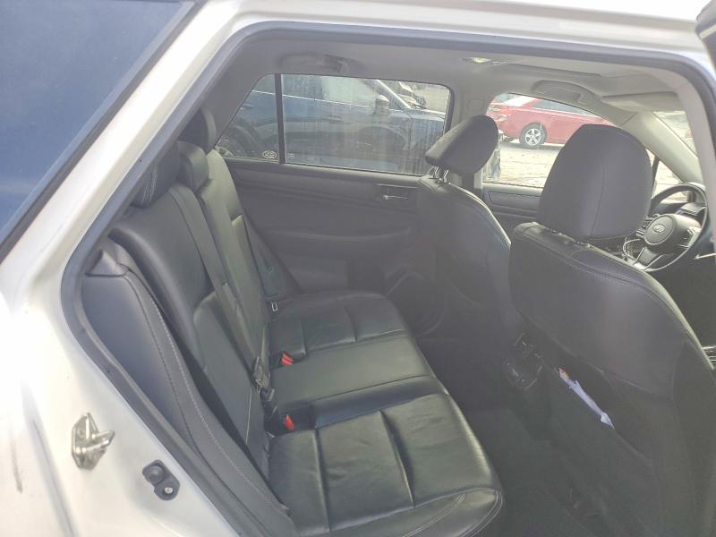 Photo 11 from auction – 2018 SUBARU OUTBACK with VIN 4S4BSANCXJ3366393