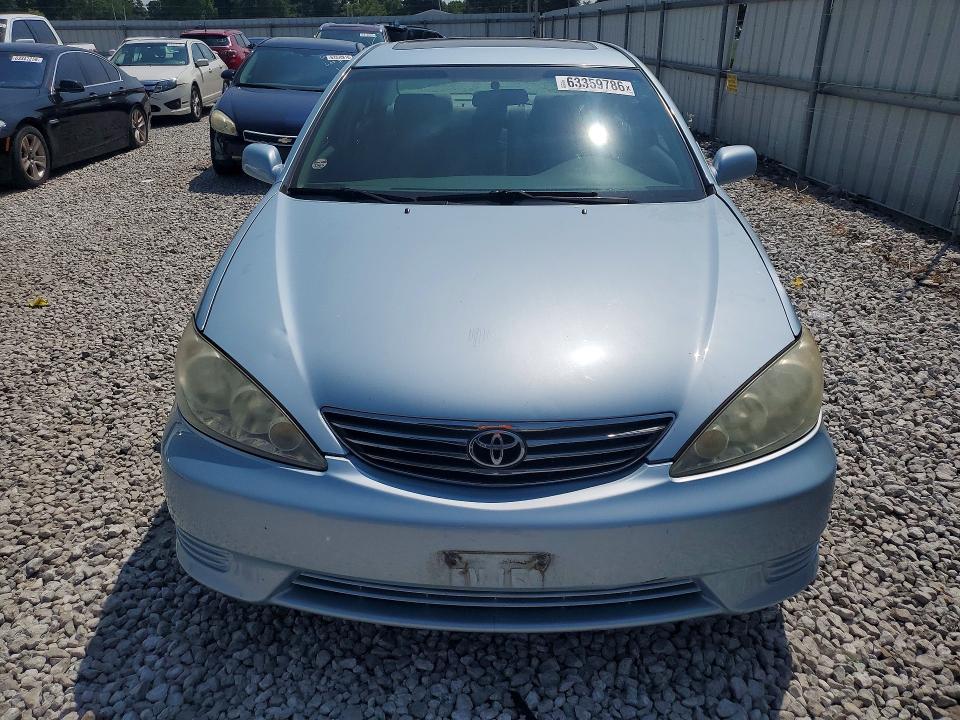 Photo 5 from auction – 2005 TOYOTA CAMRY with VIN 4T1BE32K95U584243