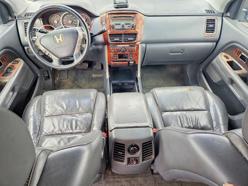 Photo 8 from auction – 2006 HONDA PILOT with VIN 2HKYF18526H513172
