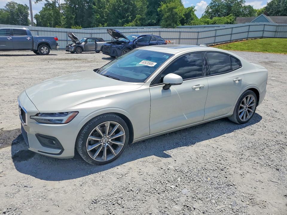 VOLVO S60 2021 with VIN 7JR102FKXMG093505 - Photo from auction