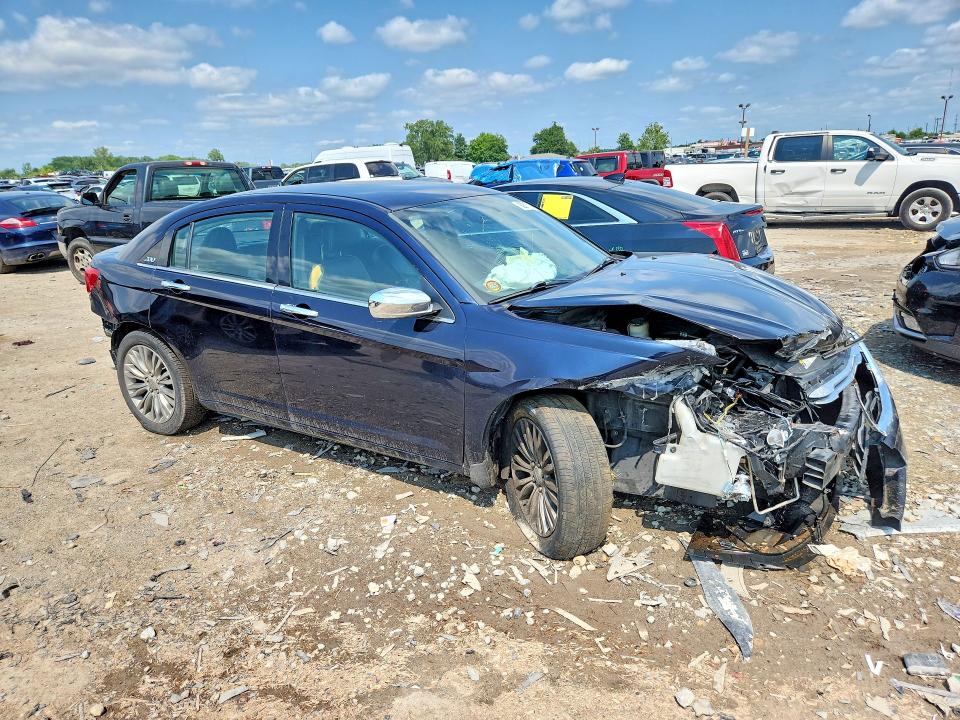 Photo 4 from auction – 2012 CHRYSLER 200 with VIN 1C3CCBCB0CN308701