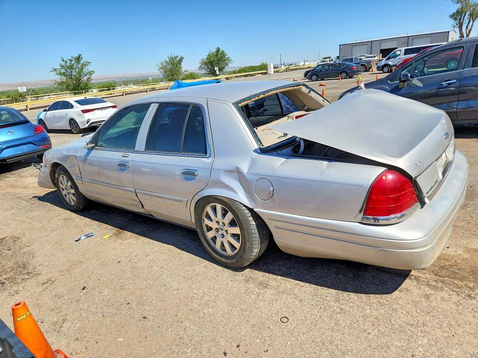Photo 2 from auction – 2007 FORD CROWN VICTORIA with VIN 2FAFP74V17X145828