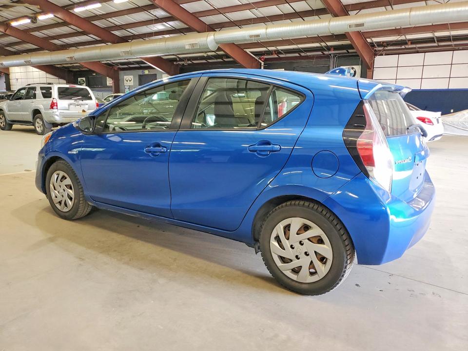 Photo 2 from auction – 2015 TOYOTA PRIUS C with VIN JTDKDTB34F1579860