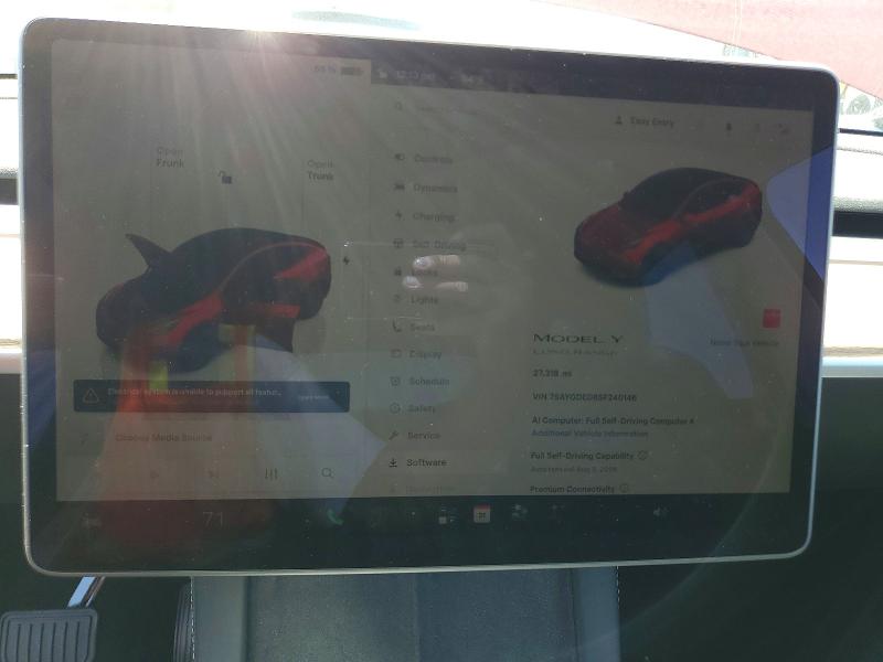 Photo 9 from auction – 2025 TESLA MODEL Y with VIN 7SAYGDED8SF240146