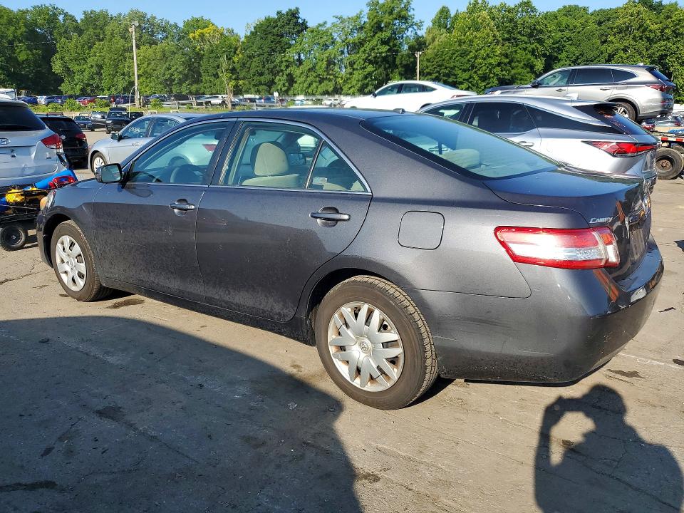 Photo 2 from auction – 2011 TOYOTA CAMRY with VIN 4T1BF3EK6BU647786