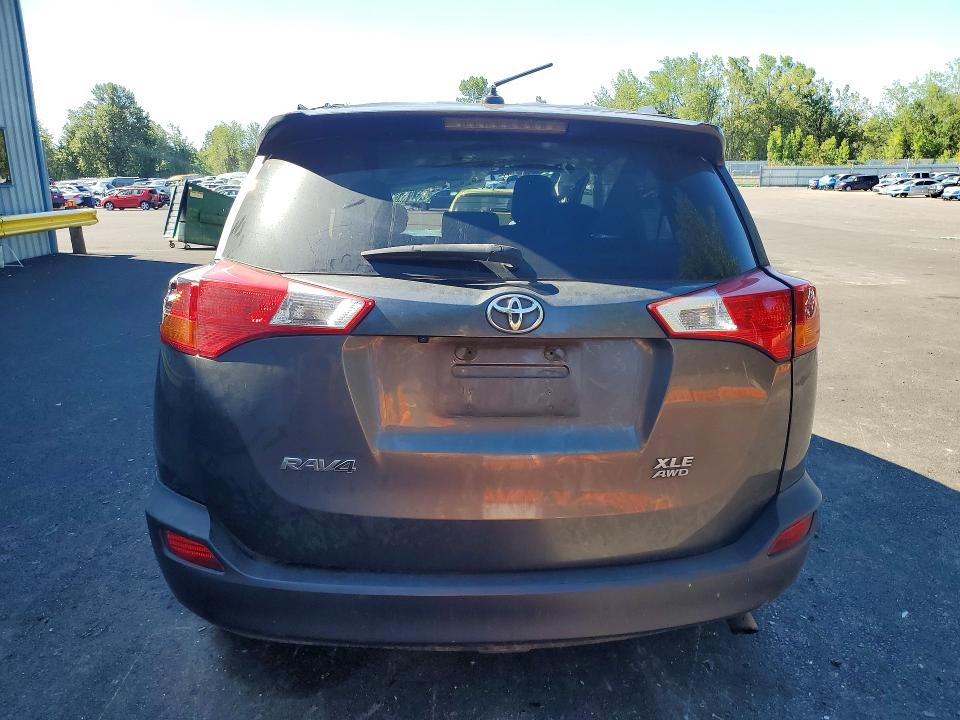 Photo 6 from auction – 2013 TOYOTA RAV4 with VIN 2T3RFREV9DW115874