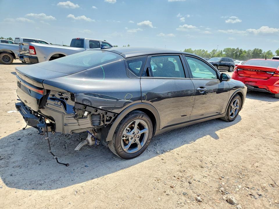 Zdjęcie 3 z aukcji – 2025 KIA K4 z VIN 3KPFT4DEXSE213109