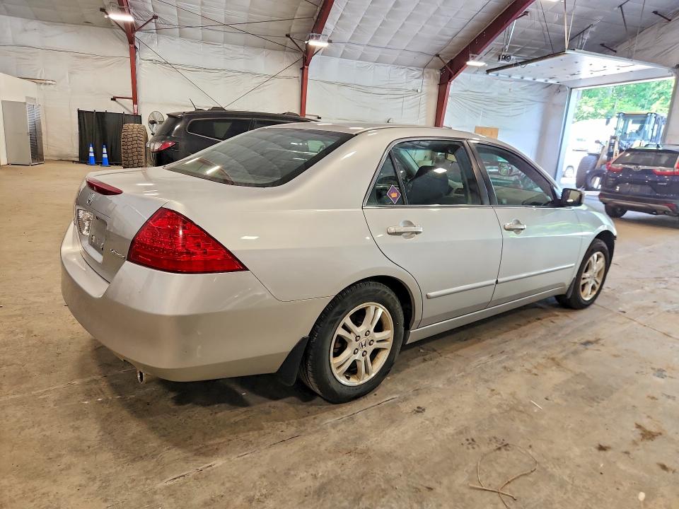 Photo 3 from auction – 2007 HONDA ACCORD with VIN 1HGCM56337A181813