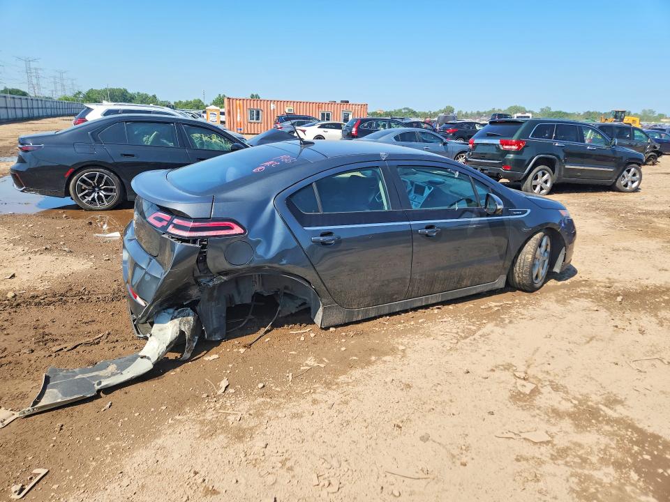 Photo 3 from auction – 2013 CHEVROLET VOLT with VIN 1G1RE6E49DU146881