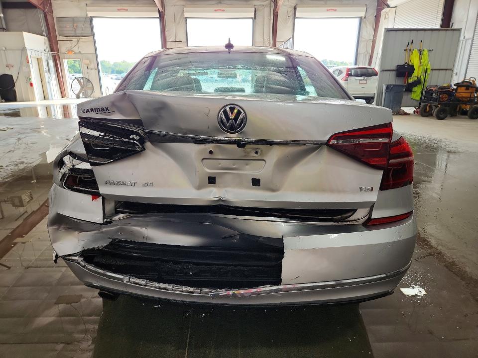 Photo 6 from auction – 2017 VOLKSWAGEN PASSAT with VIN 1VWBT7A3XHC082537