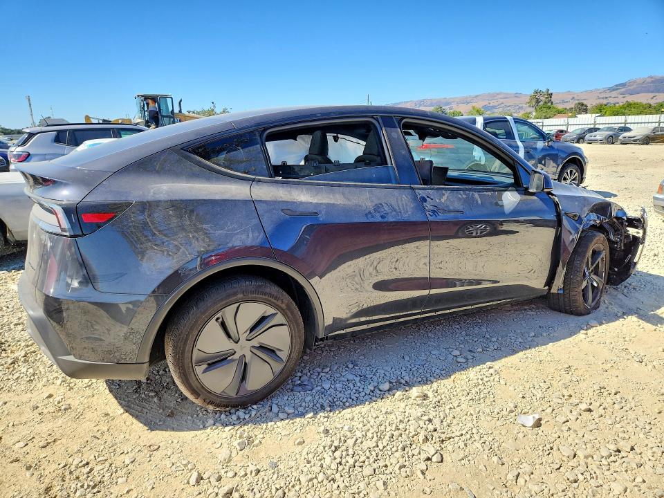 Photo 3 from auction – 2026 TESLA MODEL Y with VIN 7SAYGDEE4TF580145
