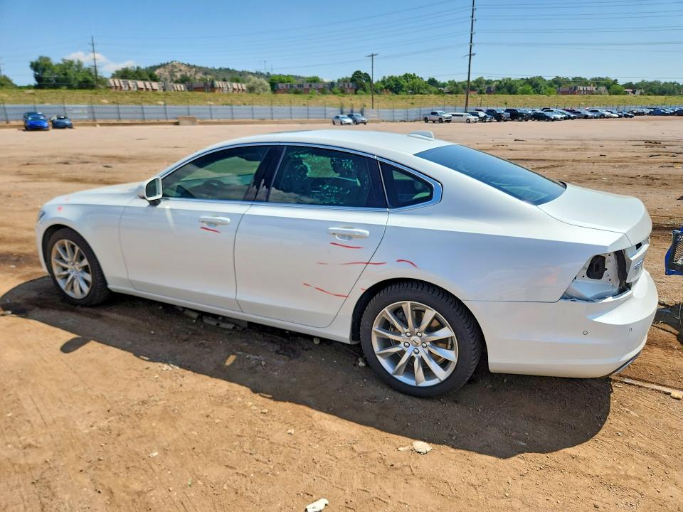Photo 2 from auction – 2017 VOLVO S90 with VIN YV1A22MK0H1011702