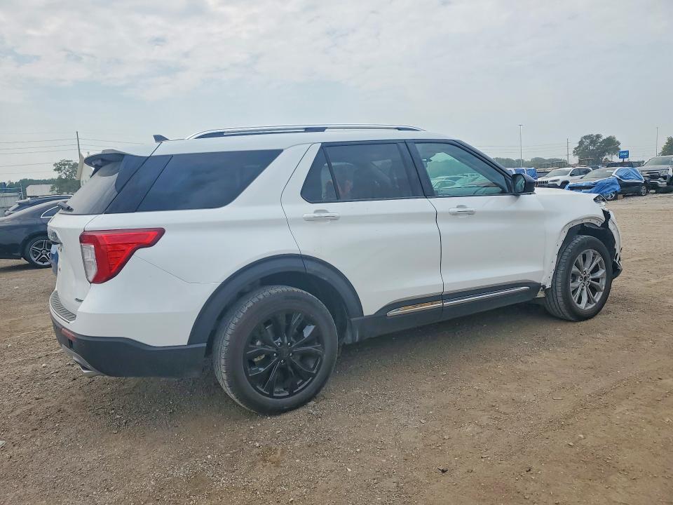 Photo 3 from auction – 2024 FORD EXPLORER with VIN 1FMSK8FH7RGA01970