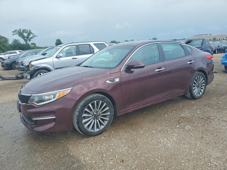 KIA OPTIMA 2017 with VIN 5XXGT4L3XHG173277 - Photo from auction