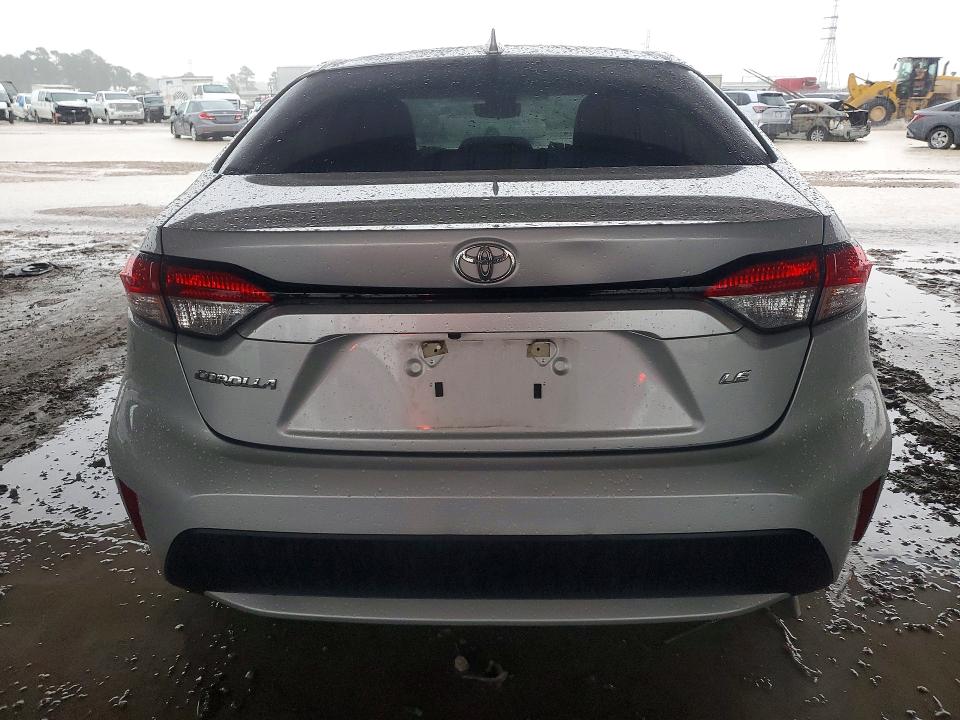 Photo 6 from auction – 2022 TOYOTA COROLLA with VIN 5YFEPMAE5NP320074
