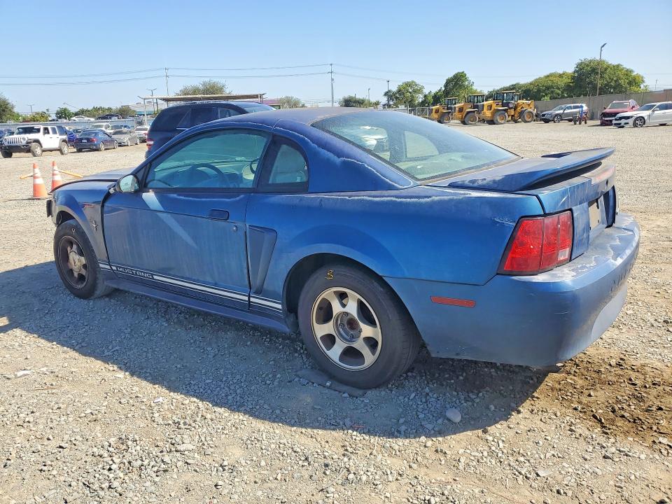 Photo 2 from auction – 2000 FORD MUSTANG with VIN 1FAFP4045YF167906